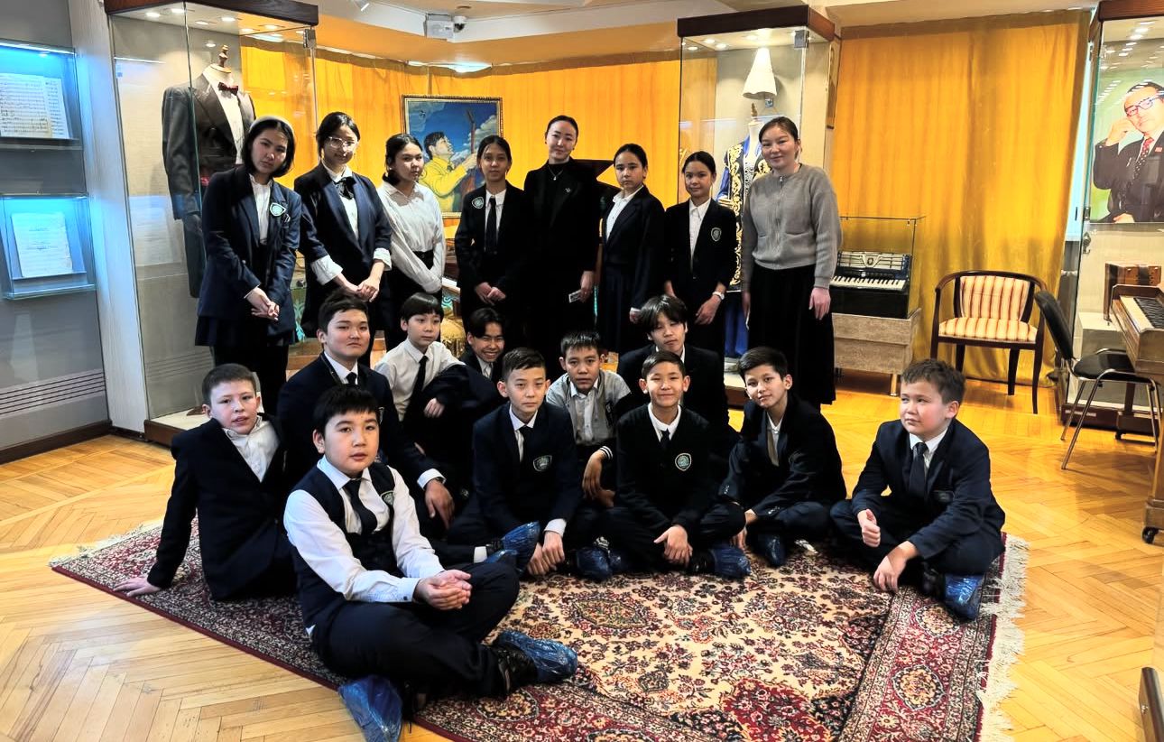 Нұрғиса Тілендиевтің 100 жылдығына арналған музейге саяхат